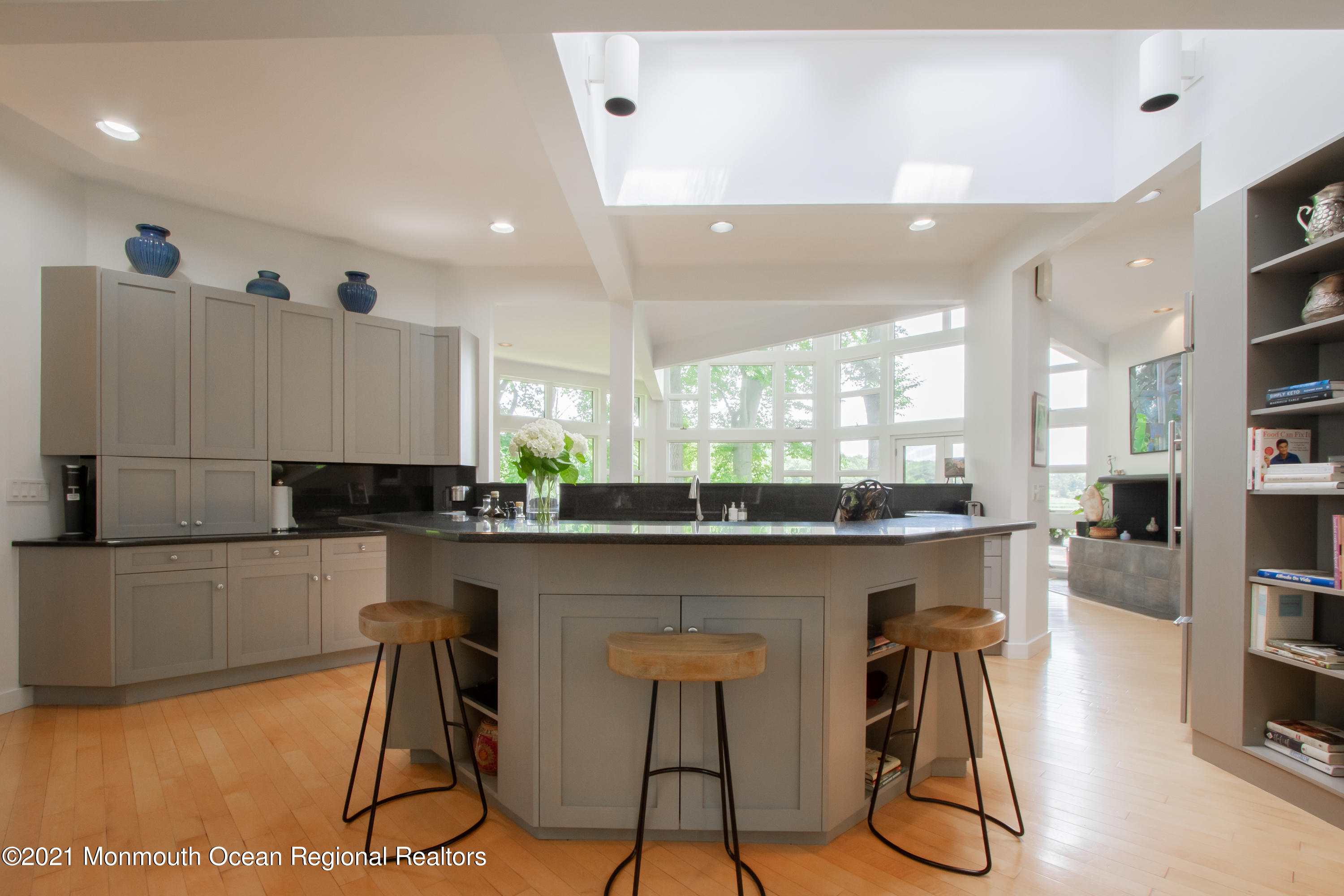 47 Club Way Red Bank, NJ 07701 - Photo 11 of 42 Kitchen
