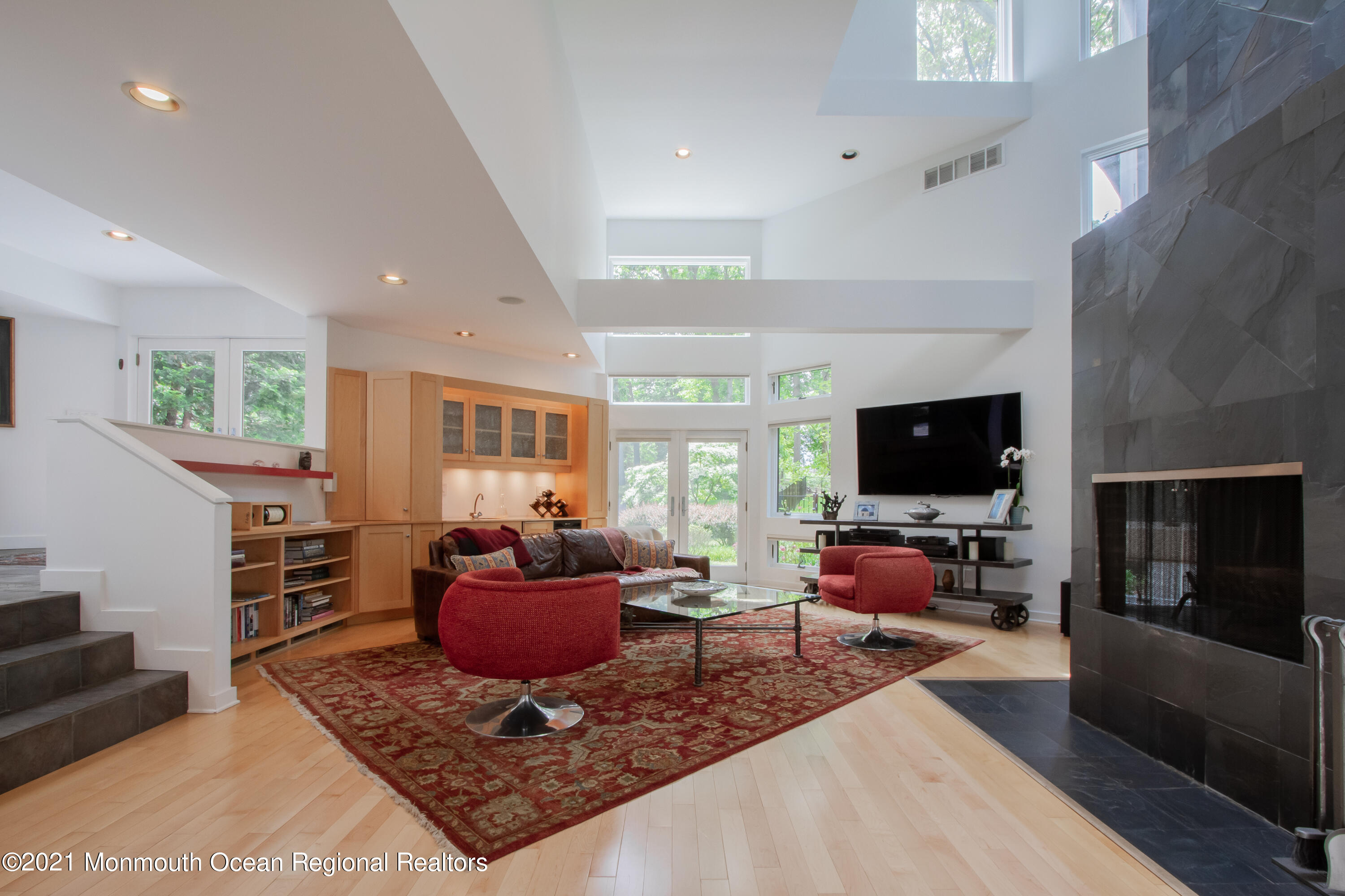 47 Club Way Red Bank, NJ 07701 - Photo 15 of 42 Family Room