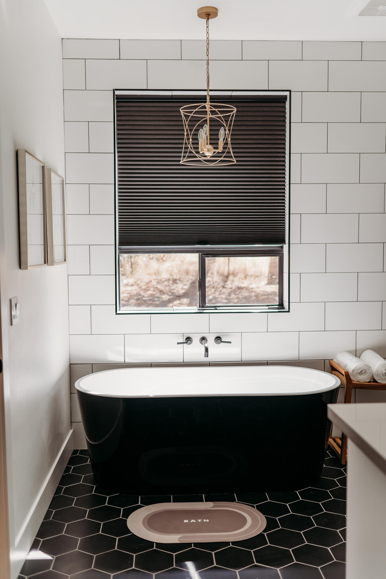 21510 Old Alturas Road Redding, CA 96003 - Photo 27 of 36 Master Bathroom