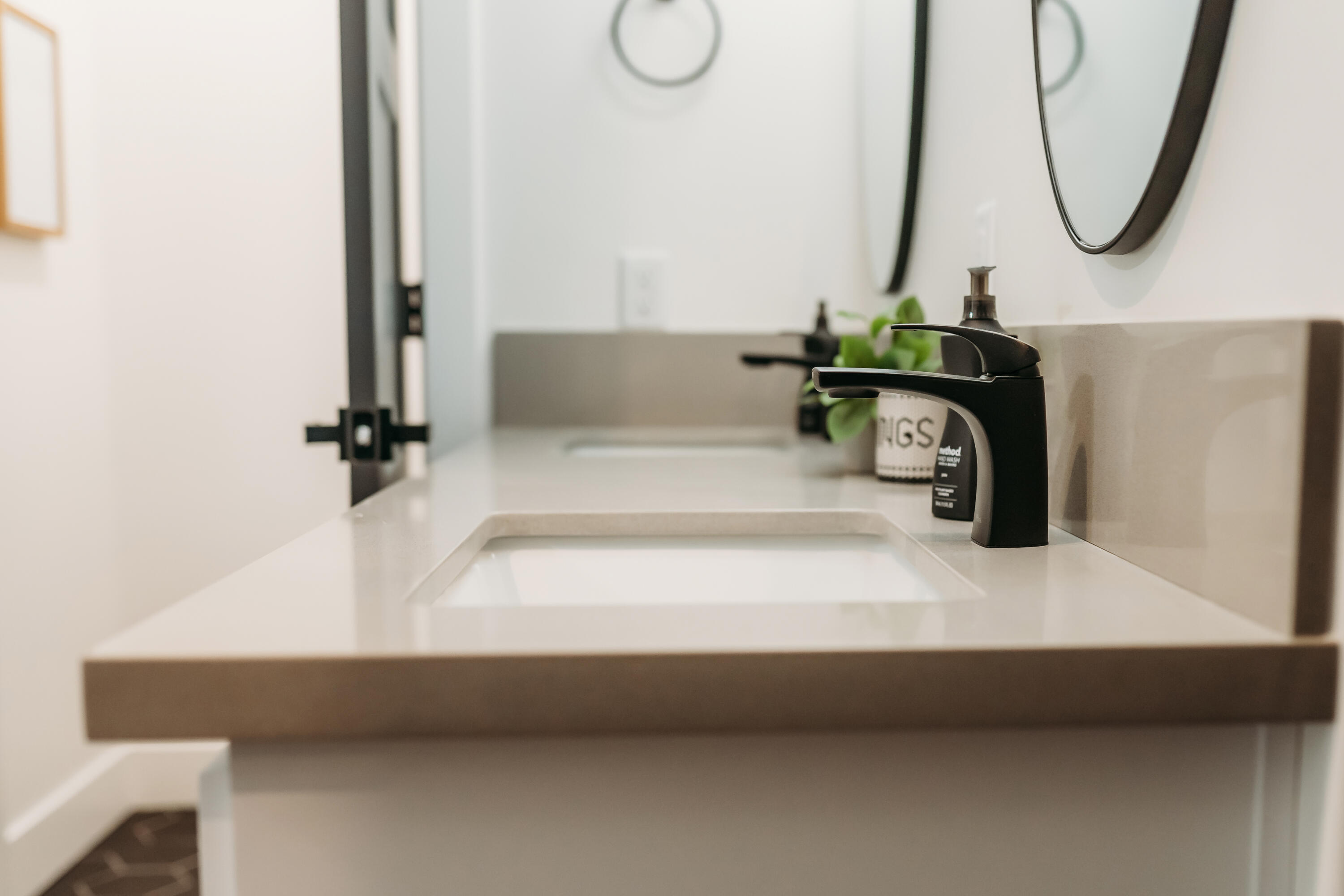 21510 Old Alturas Road Redding, CA 96003 - Photo 31 of 36 Double Sinks