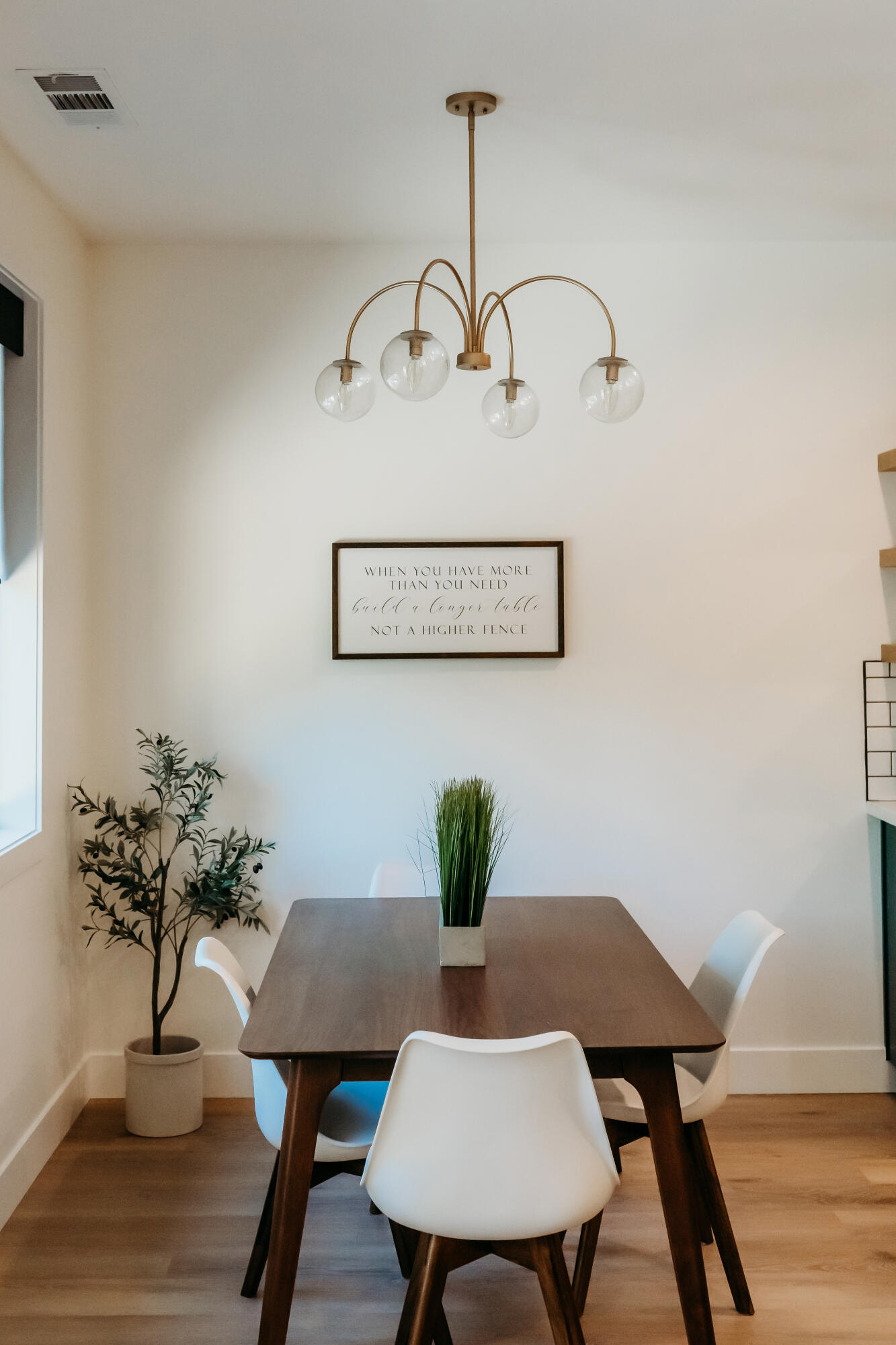 21510 Old Alturas Road Redding, CA 96003 - Photo 10 of 36 Dining Area