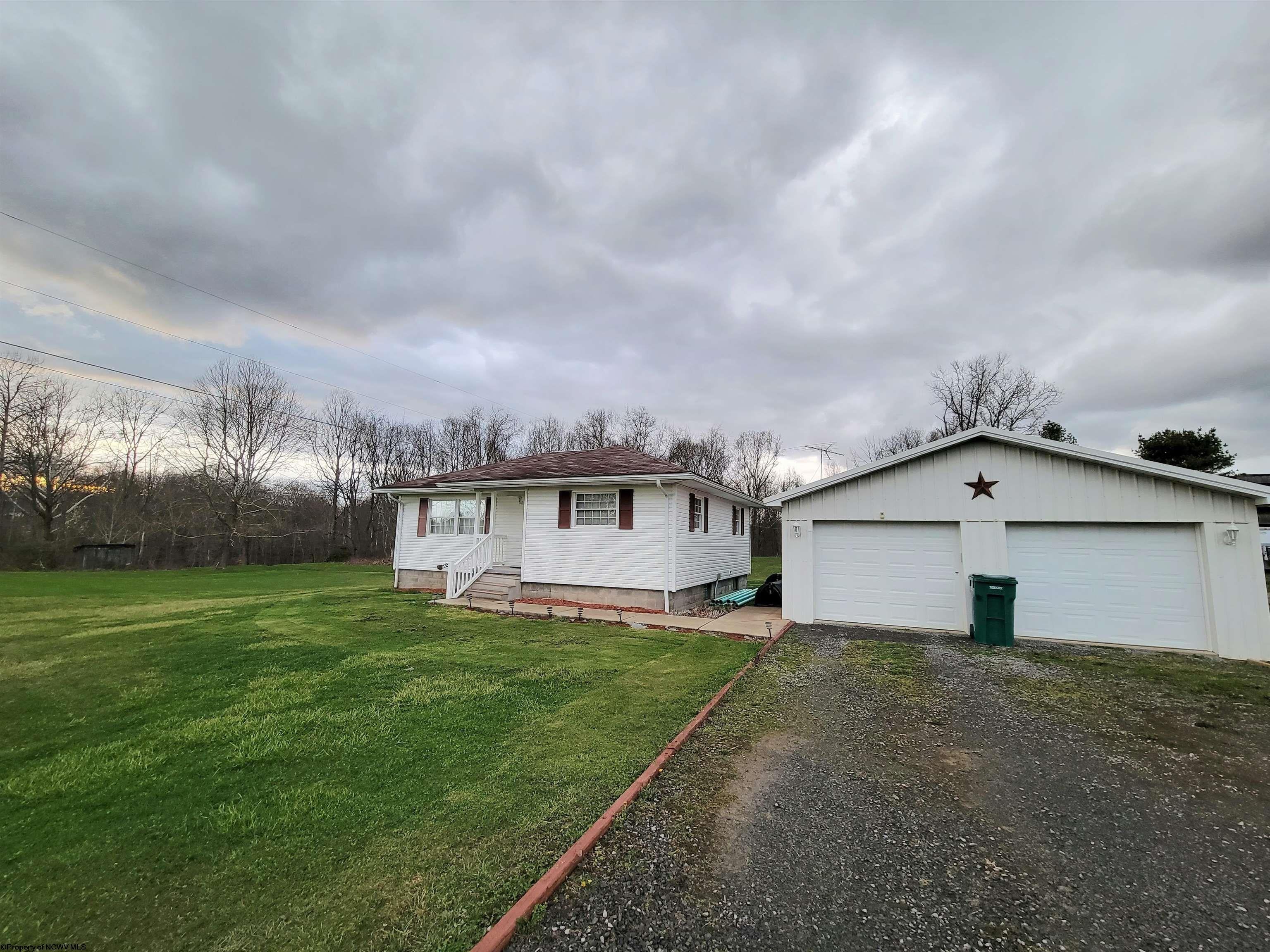 135 Morrow Cross Road Flemington, WV 26347 - Photo 2 of 23 Gallery Image 2