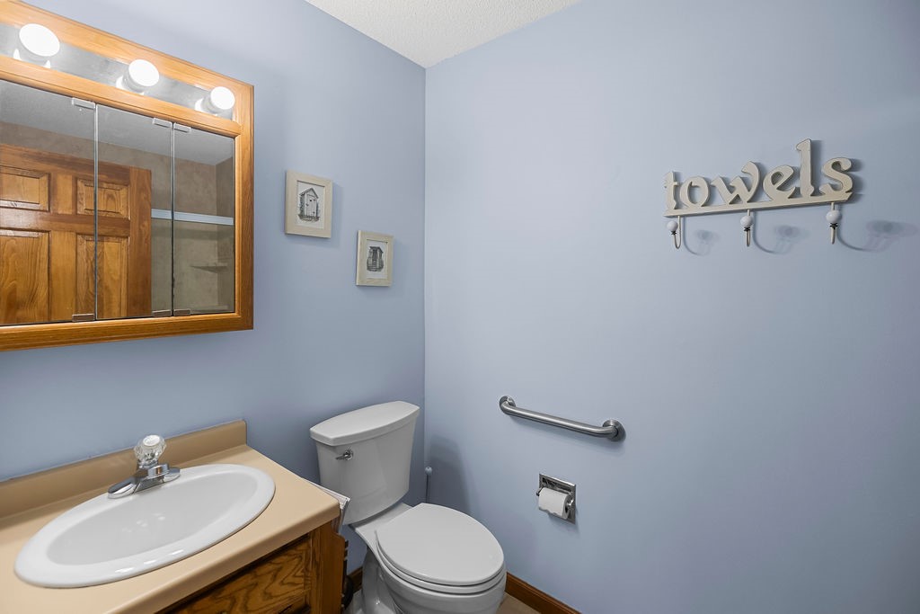 4688 Mission Drive Decatur, IL 62526 - Photo 28 of 33