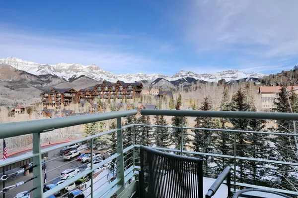 $799,000 | 136 Country Club Drive, Unit 635 & 637, Mountain Village, CO 81435