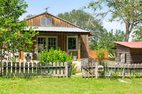 $1,395,000 | 317 Walnut Creek Road, Bastrop, TX 78602