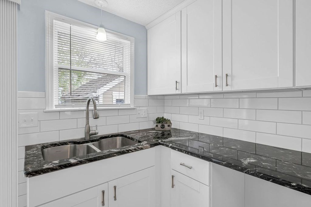 102 David Street Springfield, MA 01104 - Photo 23 of 40