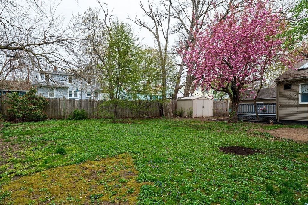 102 David Street Springfield, MA 01104 - Photo 10 of 40
