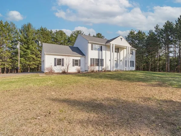 $460,000 | 24344 Old 35, Siren, WI 54872