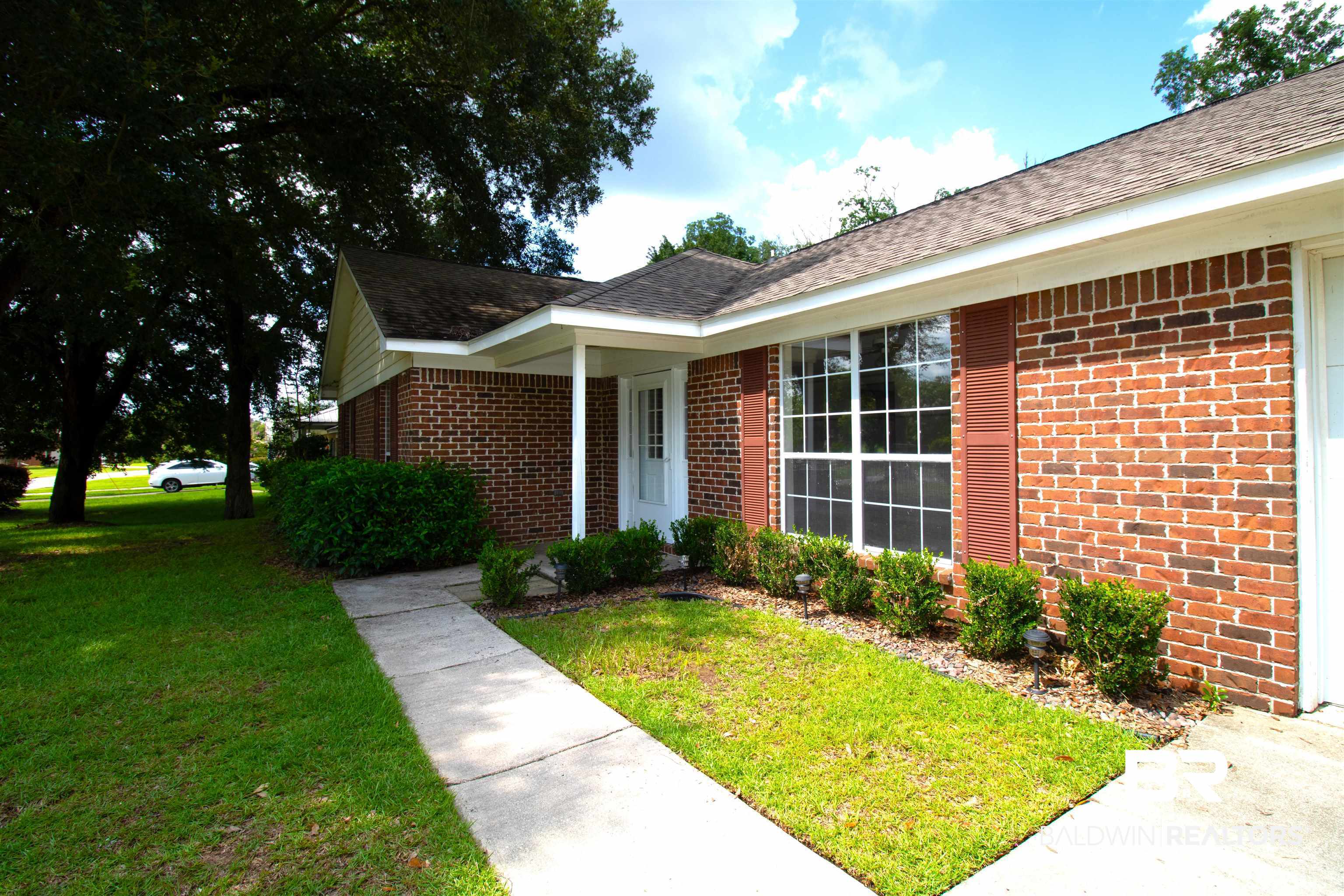 13255 Pointer Drive West Foley, AL 36535 - Photo 5 of 25 Single story home with a front lawn
