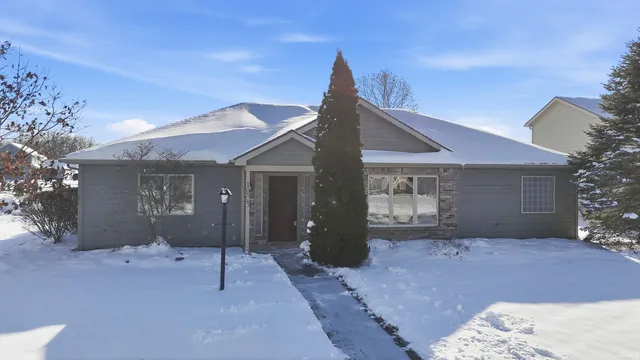 $289,900 | 1203 Monte Carlo Drive, Huntertown, IN 46748