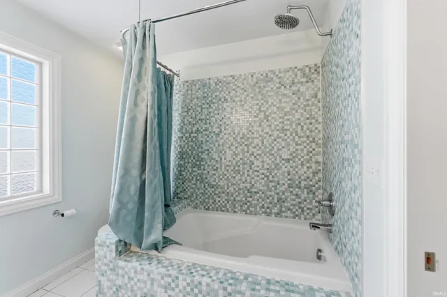 $289,900 | 1203 Monte Carlo Drive, Huntertown, IN 46748