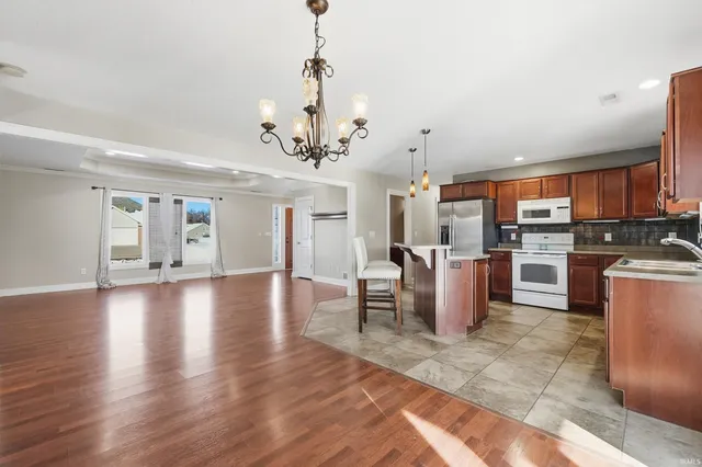 $289,900 | 1203 Monte Carlo Drive, Huntertown, IN 46748