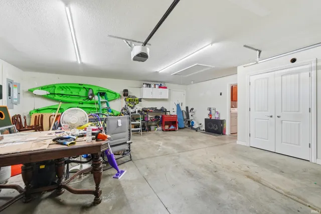 $289,900 | 1203 Monte Carlo Drive, Huntertown, IN 46748