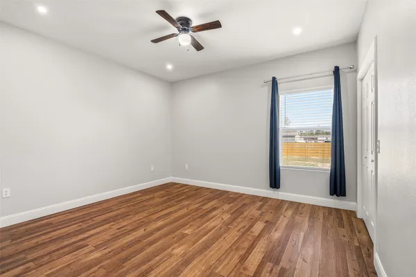 $1,500 | 18473 Novarra Drive, Conroe, TX 77306