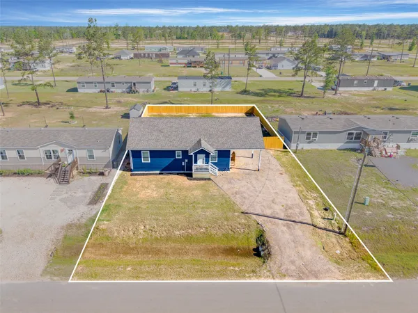 $1,500 | 18473 Novarra Drive, Conroe, TX 77306