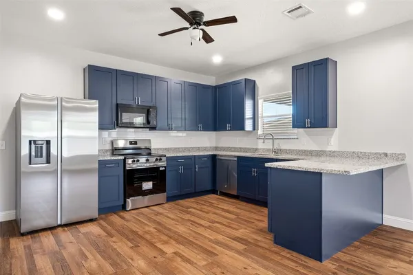 $1,500 | 18473 Novarra Drive, Conroe, TX 77306