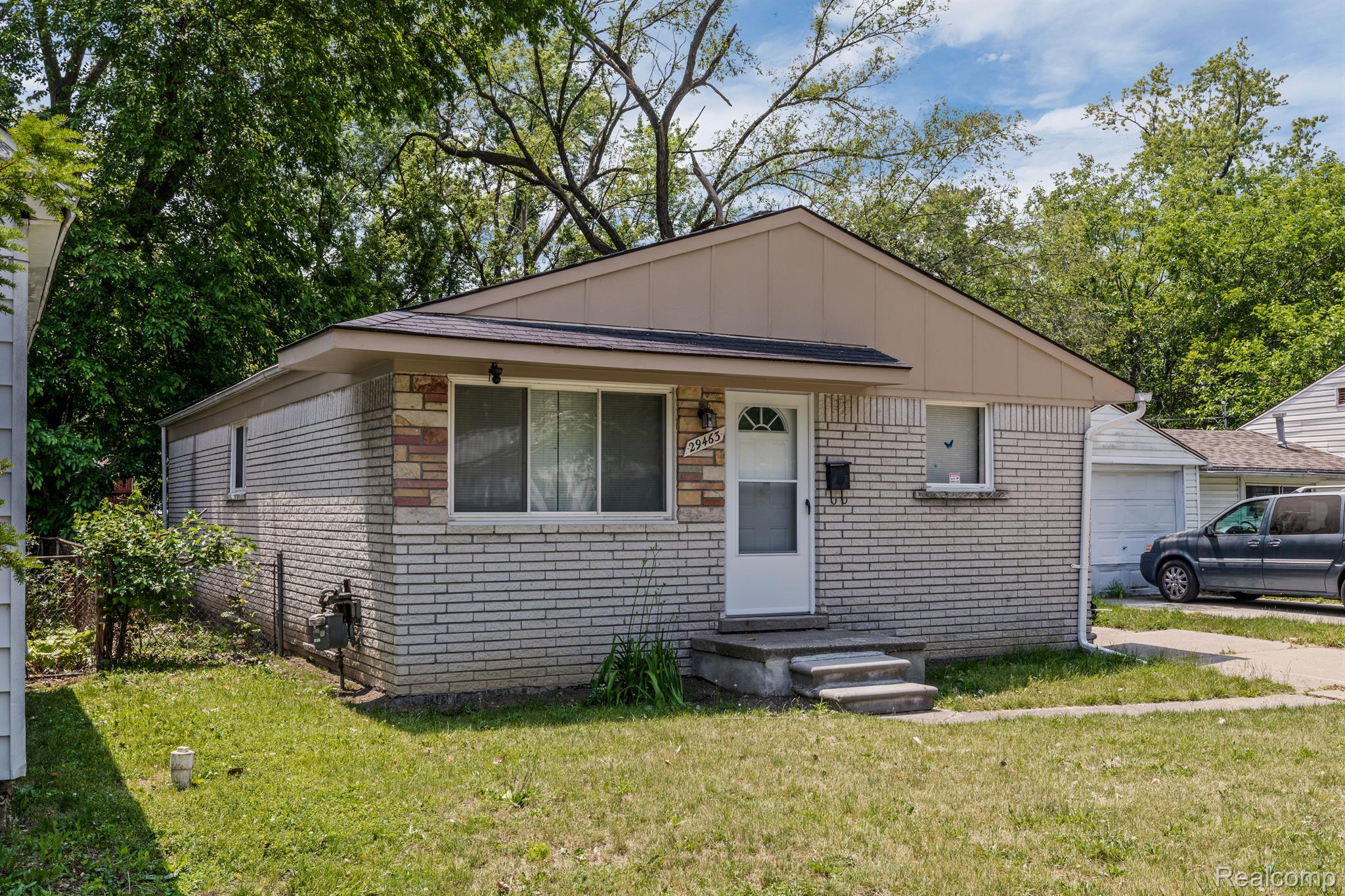 29463 Grandview Street Inkster, MI 48141 - Photo 3 of 26 Gallery Image 3