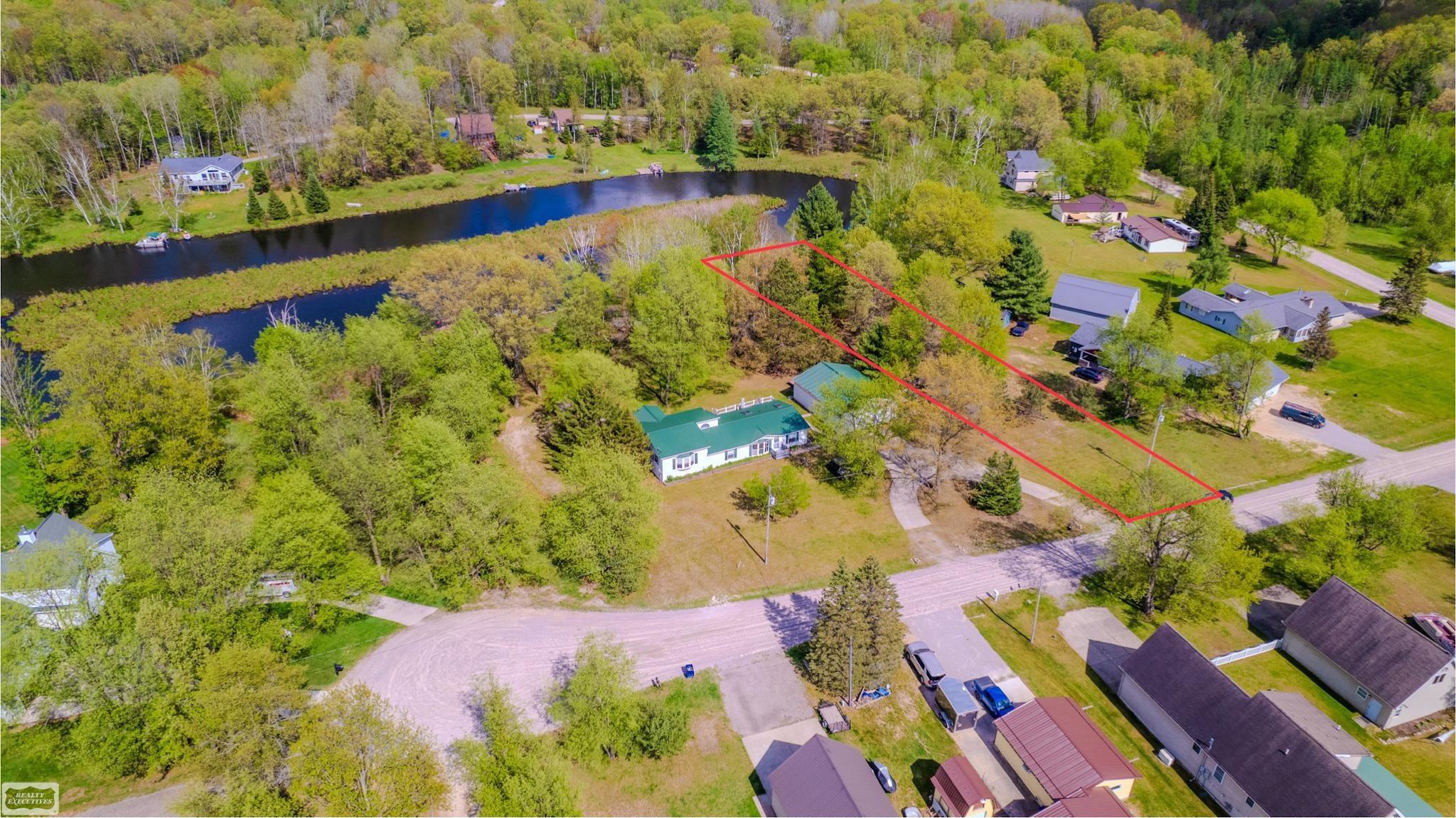 4309 Ridgeway Trail Lake, MI 48632 - Photo 47 of 58 50175376-527035c2-1848-40c4-858b-515a1a8dcac8.JPG