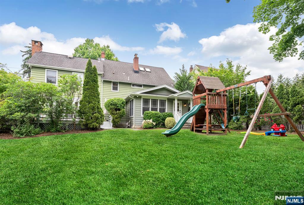 123 Liberty Street Ridgewood, NJ 07450 - Photo 39 of 44