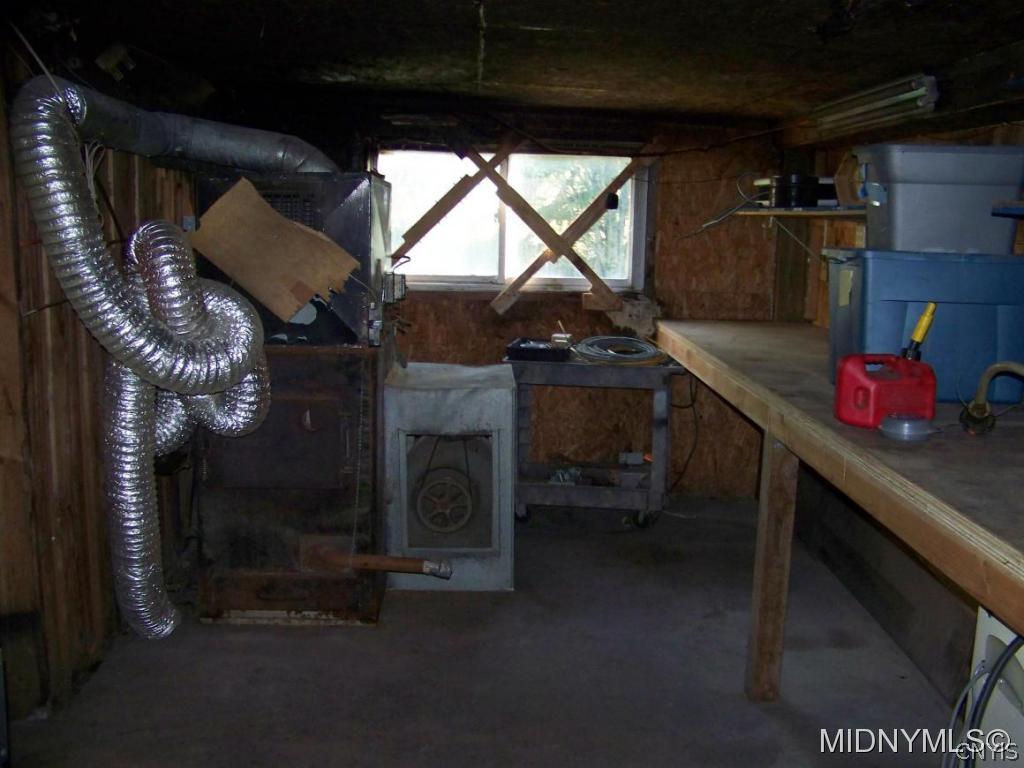 577 Grant Road Poland, NY 13431 - Photo 16 of 23 Gallery Image 16