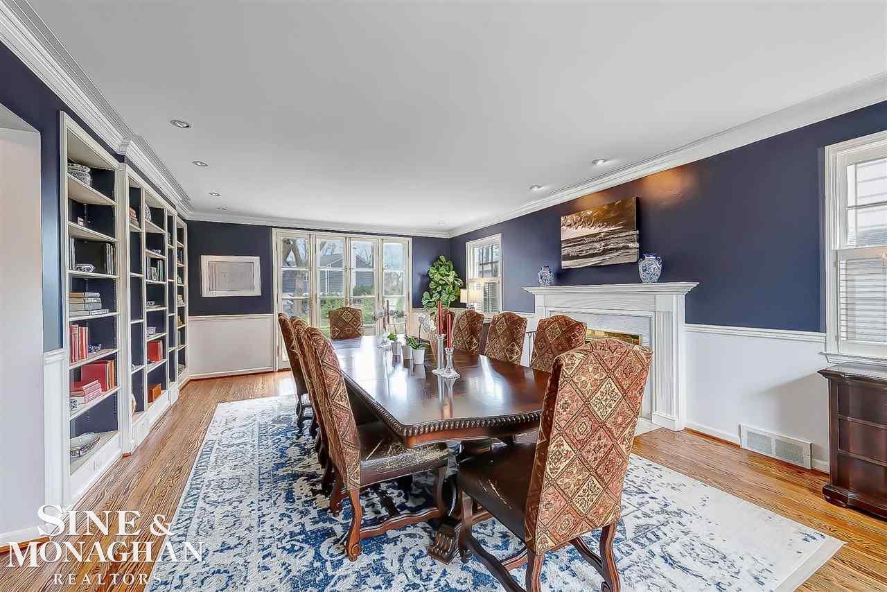 34 Edgemere Road Grosse Pointe, MI 48236 - Photo 6 of 67 50073675-5.JPG