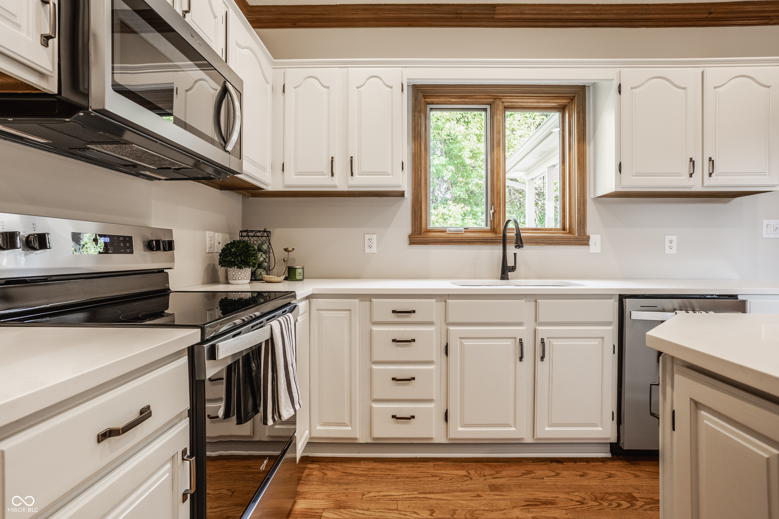 1604 Old Mill Circle Carmel, IN 46032 - Photo 12 of 44