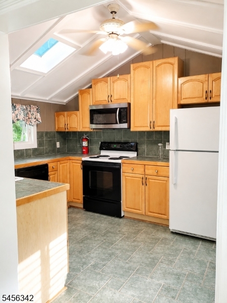 121 Summit Road Sparta, NJ 07871 - Photo 6 of 14 Gallery Image 6