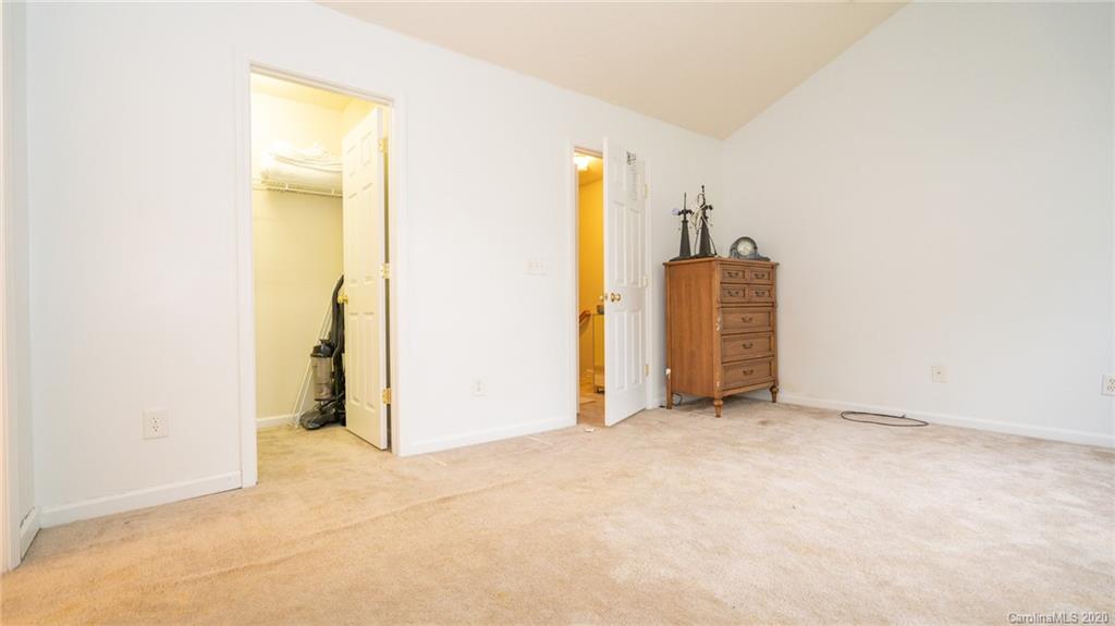 16853 Timber Crossing Road Charlotte, NC 28213 - Photo 17 of 31