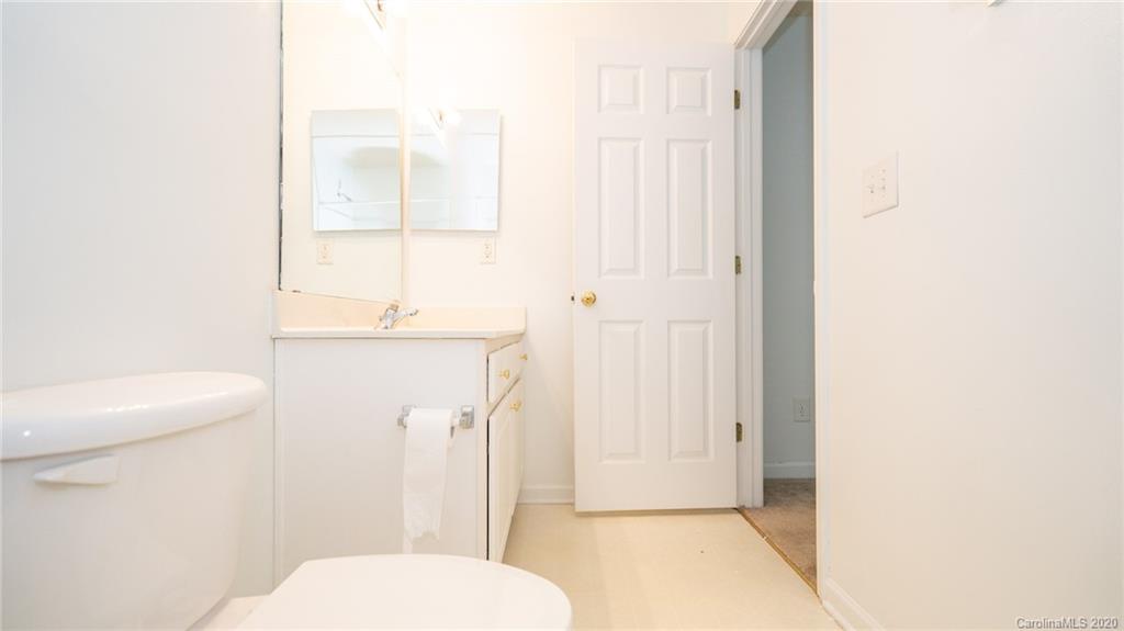 16853 Timber Crossing Road Charlotte, NC 28213 - Photo 19 of 31