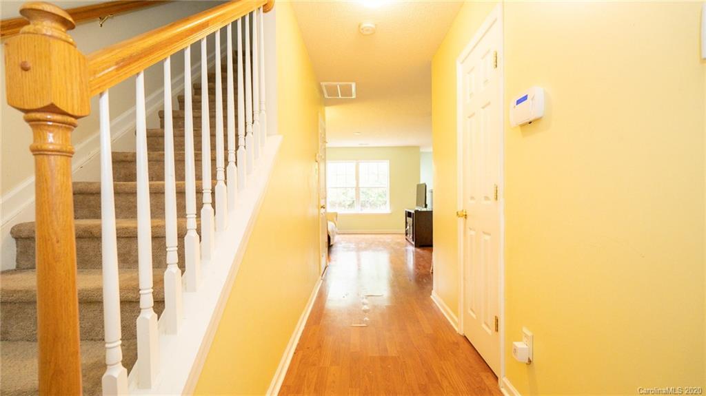 16853 Timber Crossing Road Charlotte, NC 28213 - Photo 6 of 31