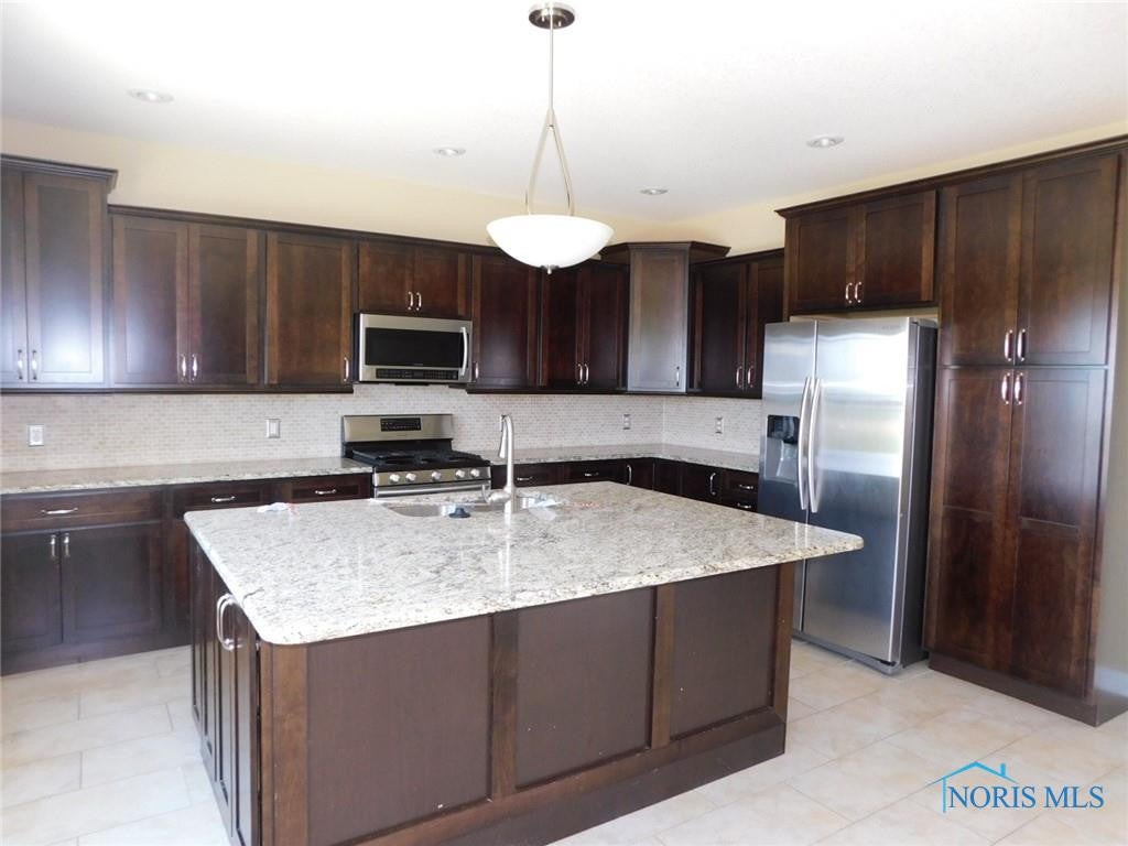 8211 Ash Ridge Lane Findlay, OH 45840 - Photo 5 of 19 Gallery Image 5