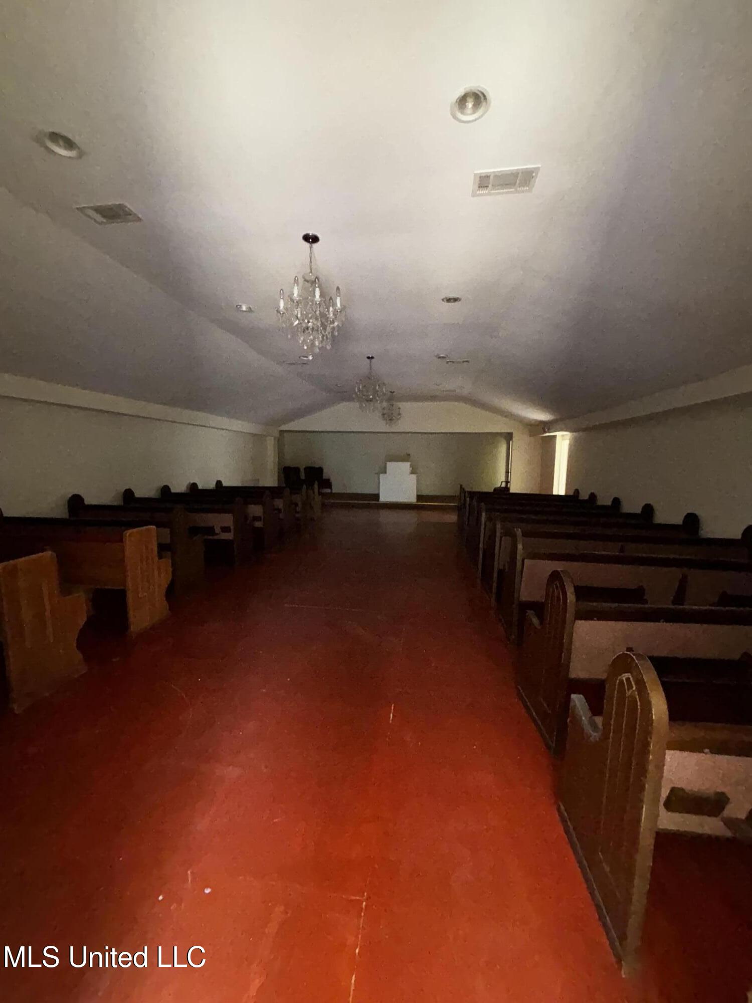 29 Agnew Street Morton, MS 39117 - Photo 4 of 10 IMG_2410