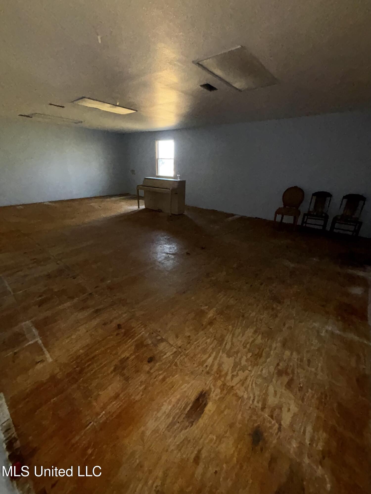 29 Agnew Street Morton, MS 39117 - Photo 9 of 10 IMG_2431