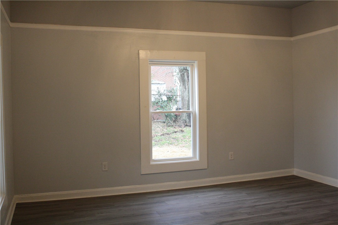 100 Cleveland Street Easley, SC 29640 - Photo 9 of 24 Gallery Image 9