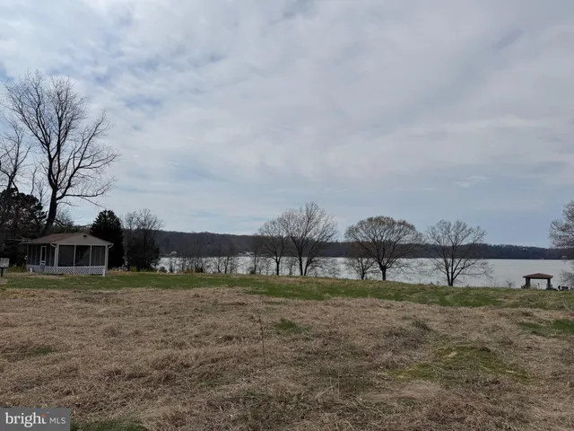 $975,000 | Shore Drive, Stafford, VA 22554