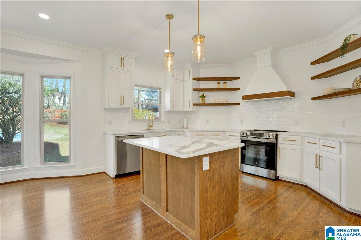 1128 Al Seier Road Birmingham, AL 35226 - Photo 4 of 46