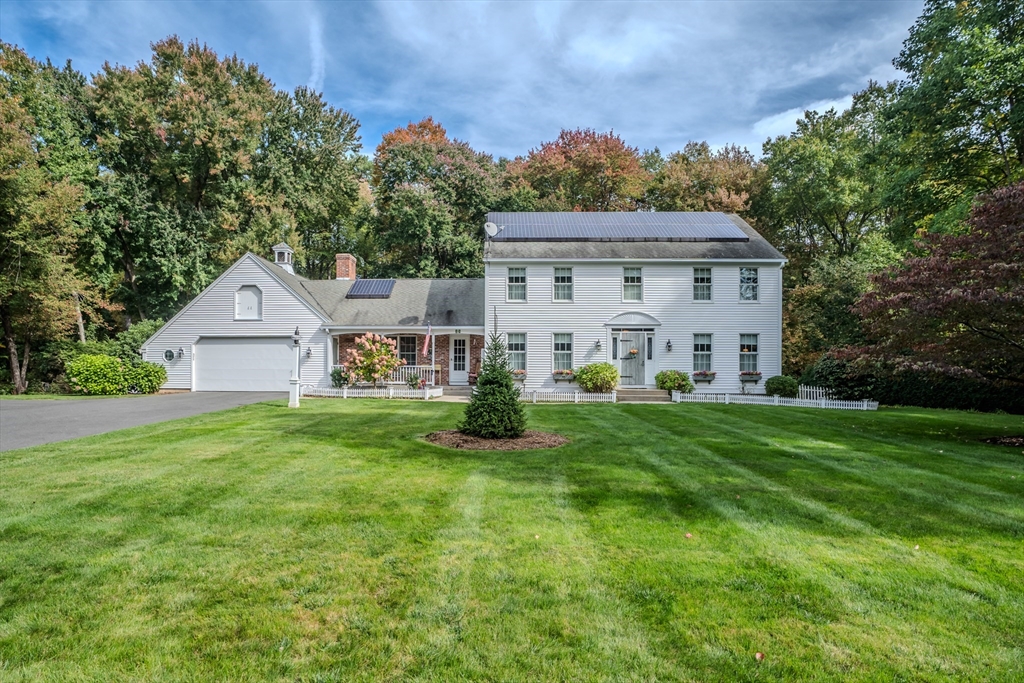 25 Stonehill Road East Longmeadow, MA 01028 - Photo 1 of 42 Gallery Image 1