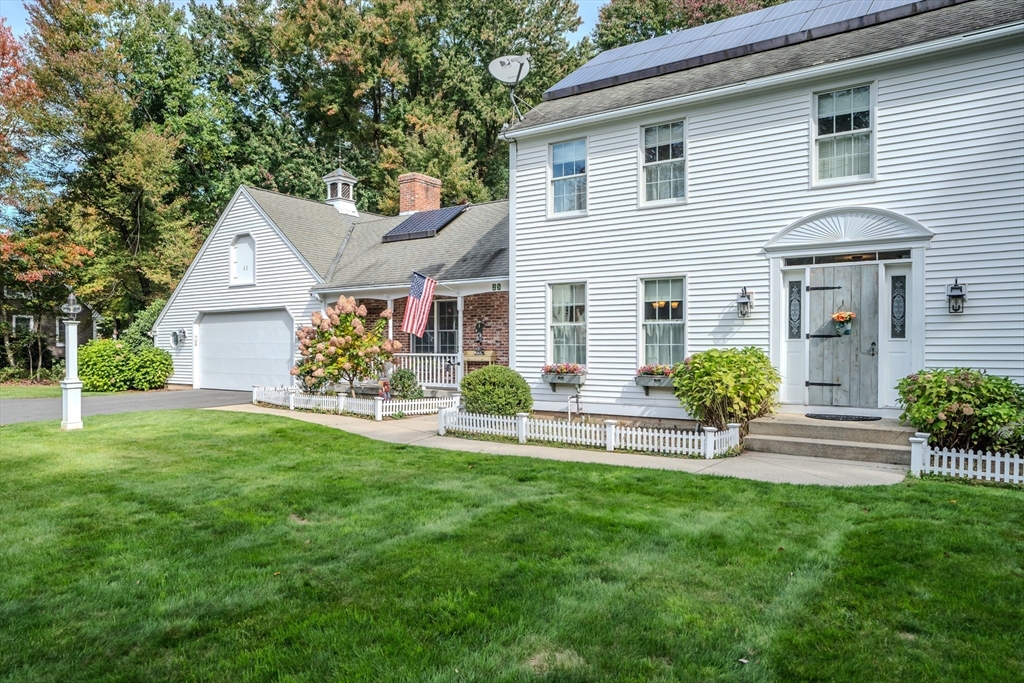 25 Stonehill Road East Longmeadow, MA 01028 - Photo 2 of 42 Gallery Image 2