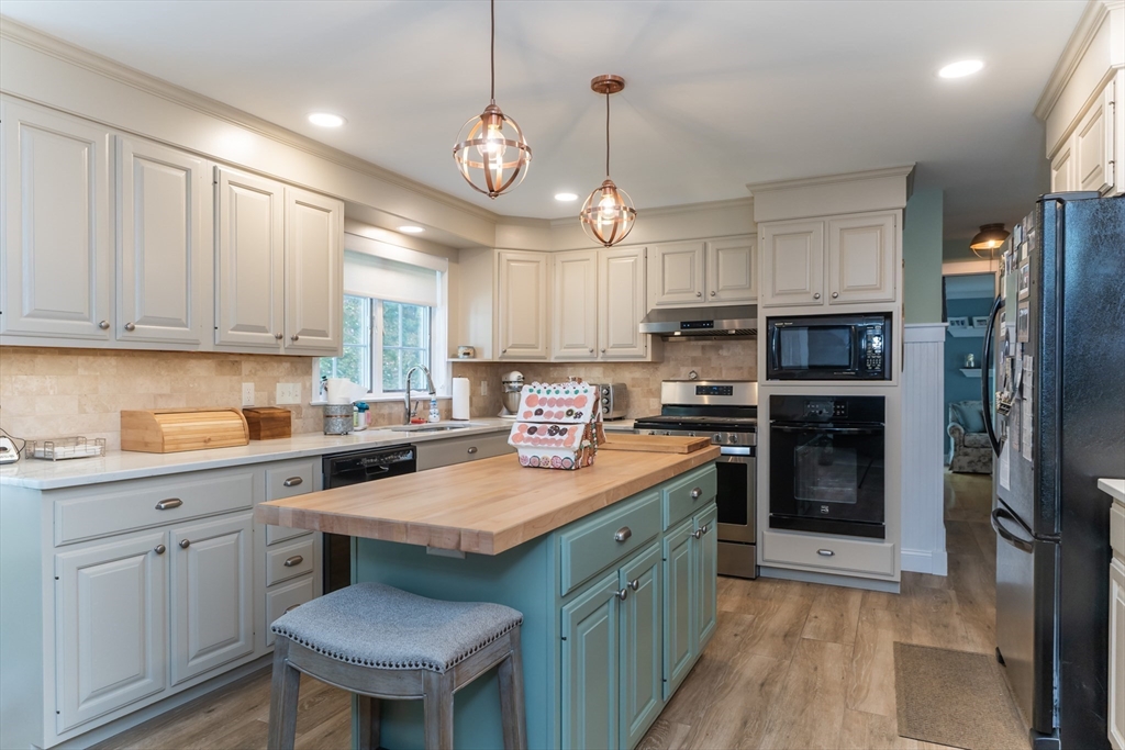 25 Stonehill Road East Longmeadow, MA 01028 - Photo 9 of 42 Gallery Image 9
