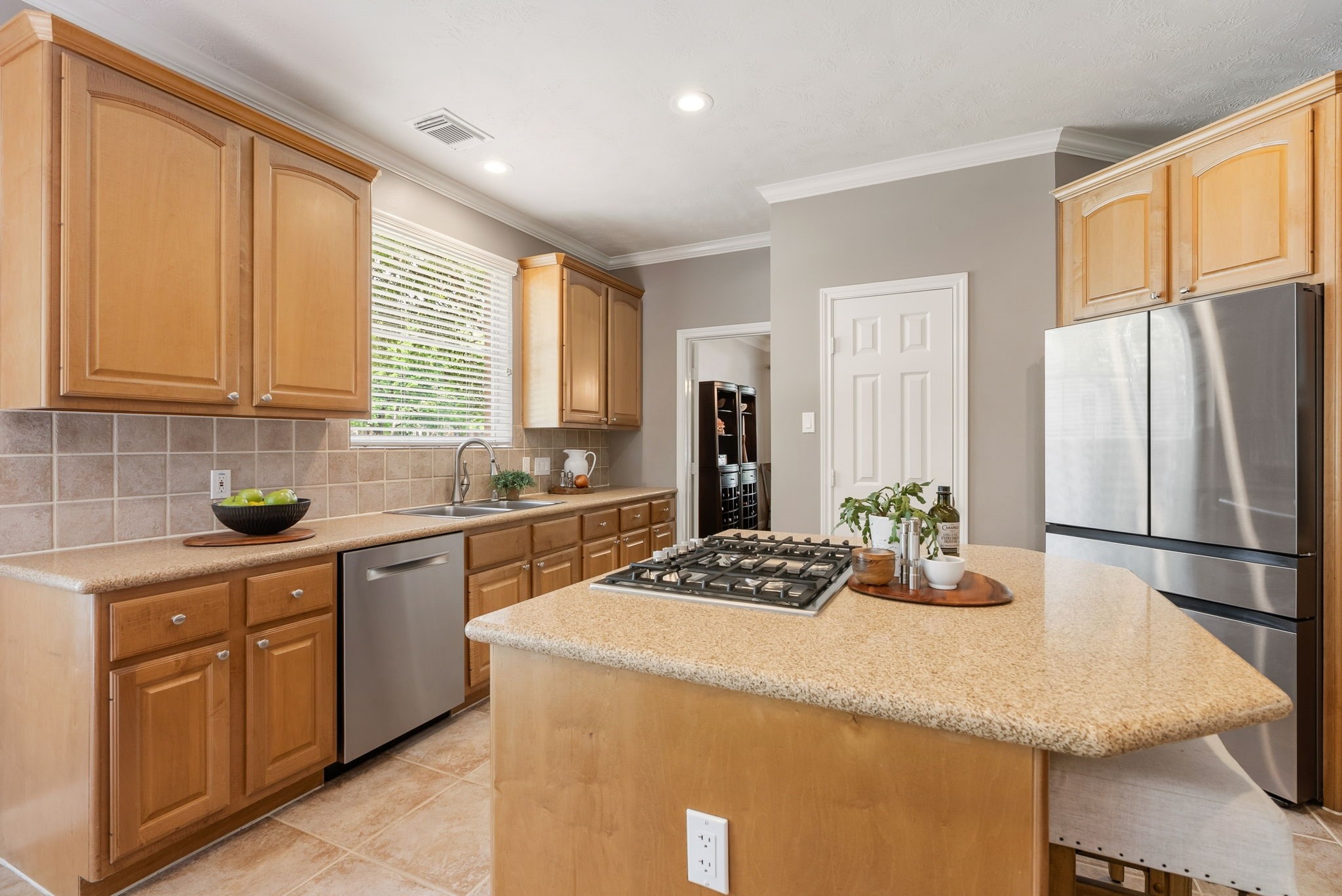 11 Mirror Ridge Court The Woodlands, TX 77382 - Photo 18 of 50