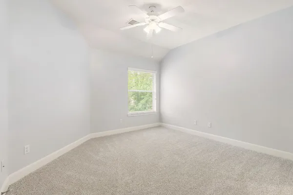 $910,000 | 11 Mirror Ridge Court, The Woodlands, TX 77382