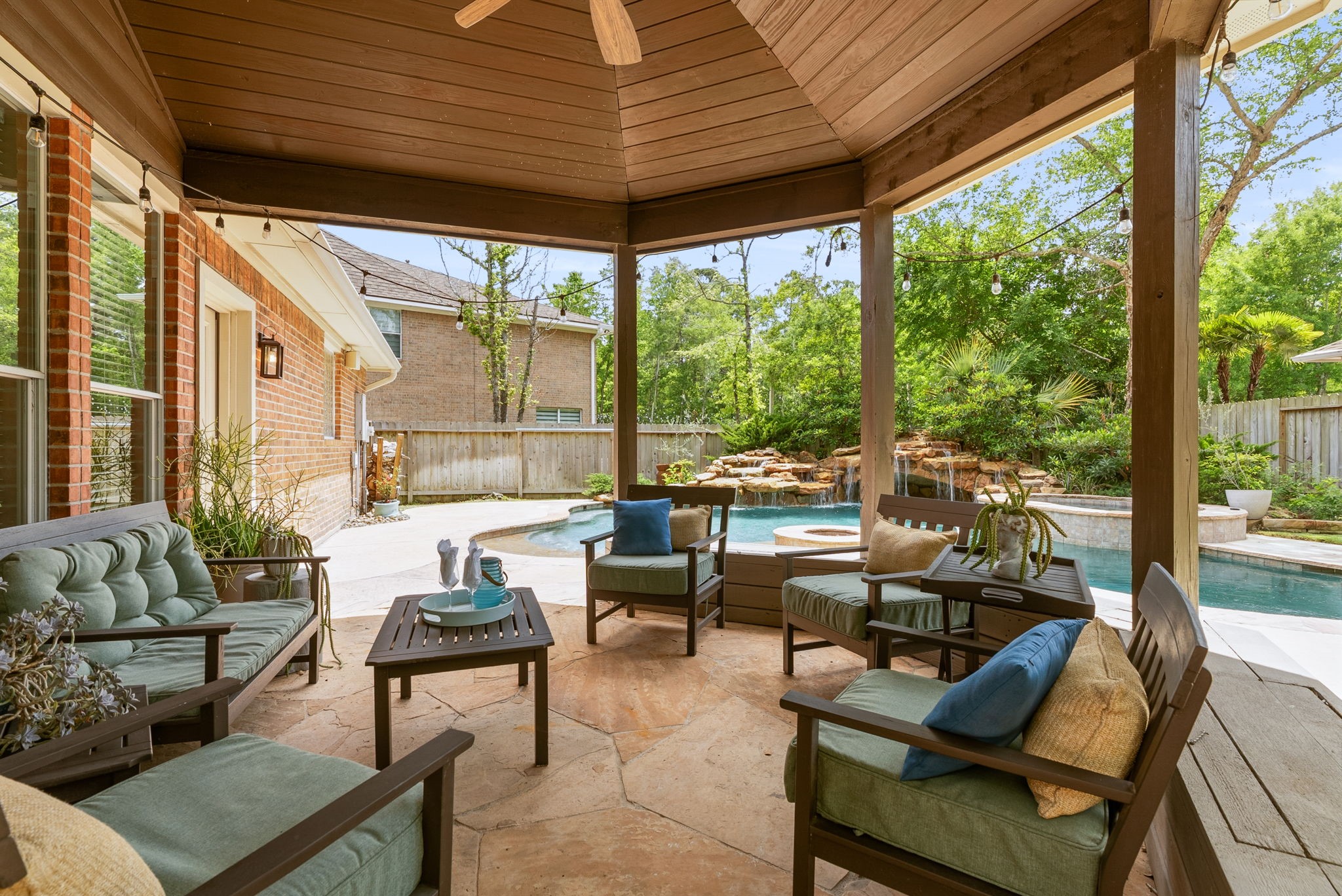 11 Mirror Ridge Court The Woodlands, TX 77382 - Photo 41 of 50