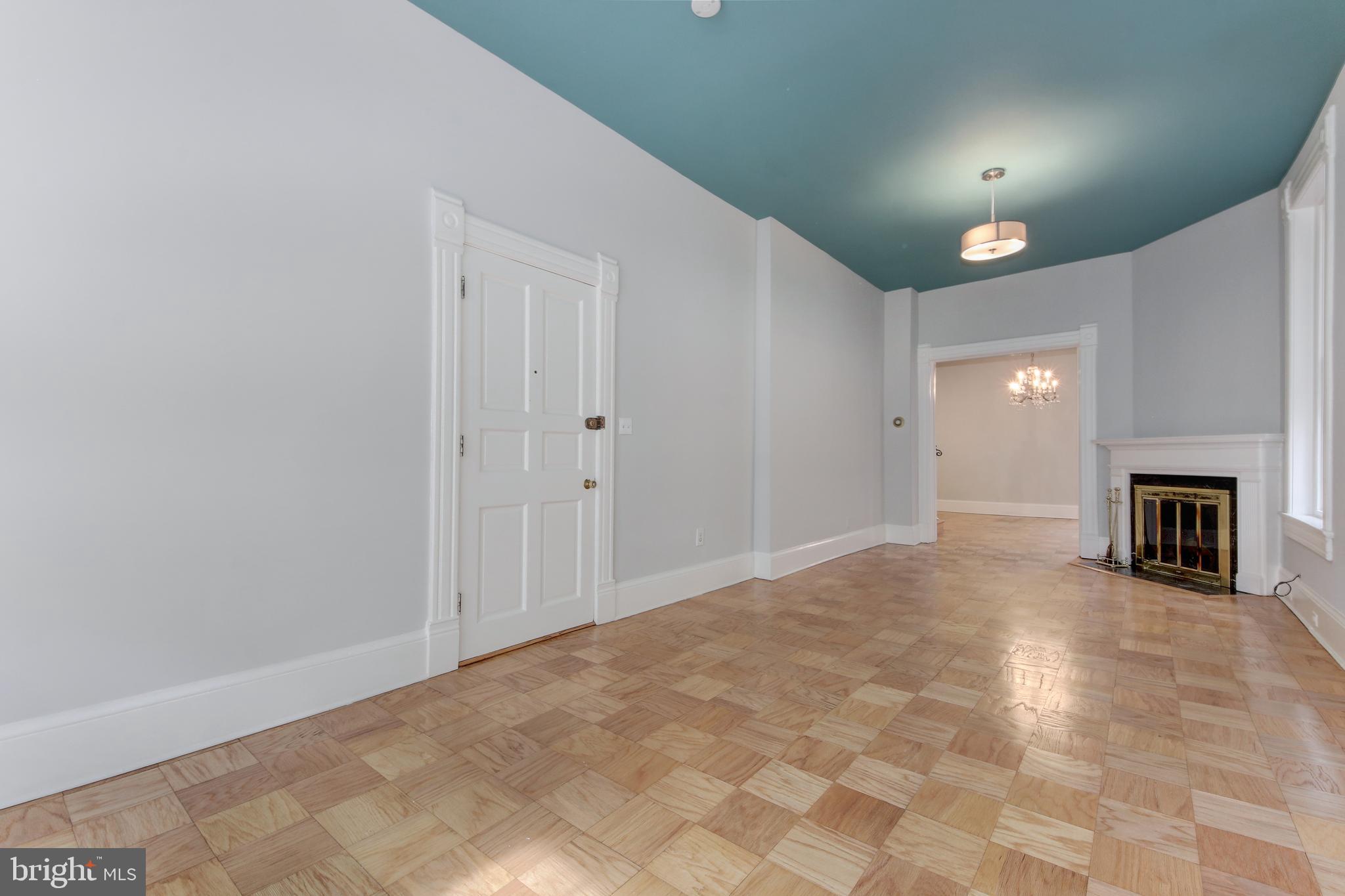2007 Kalorama Road Northwest, Unit 1 Washington, DC 20009 - Photo 3 of 22 Large double living room