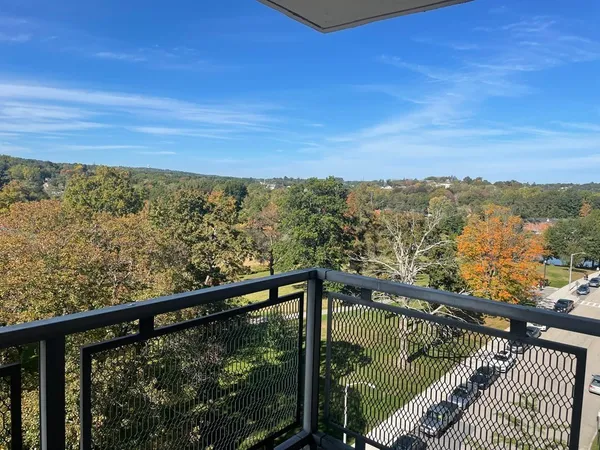 $2,750 | 80 Salisbury Street, Unit 806, Worcester, MA 01609