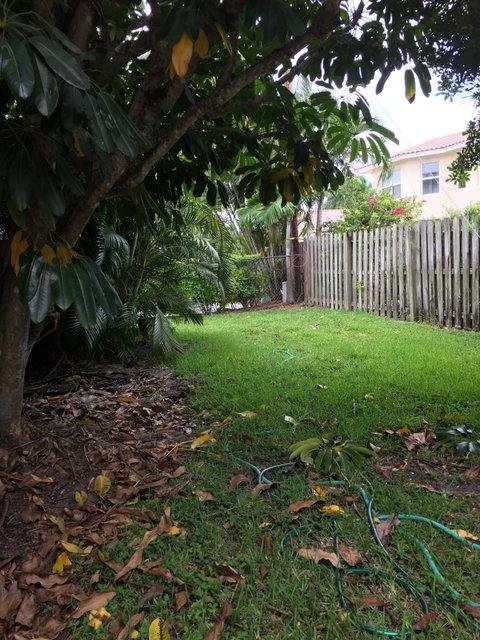 102 St Cloud Lane Boca Raton, FL 33431 - Photo 4 of 17 IMG_1365