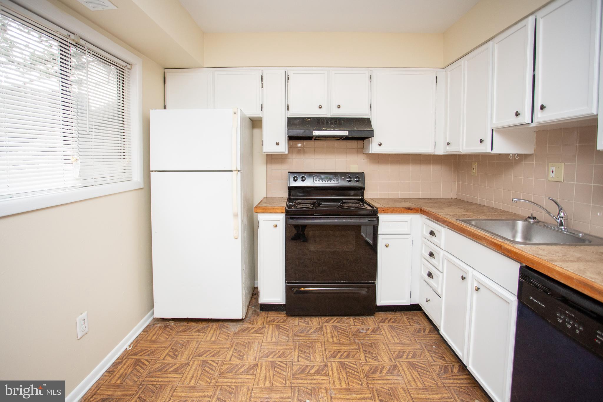 11 Dover Drive Lindenwold, NJ 08021 - Photo 14 of 41