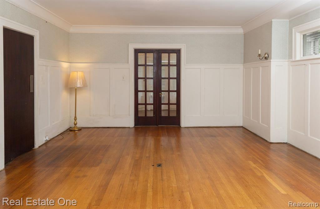2136 Seminole Street Detroit, MI 48214 - Photo 10 of 37 Gallery Image 10