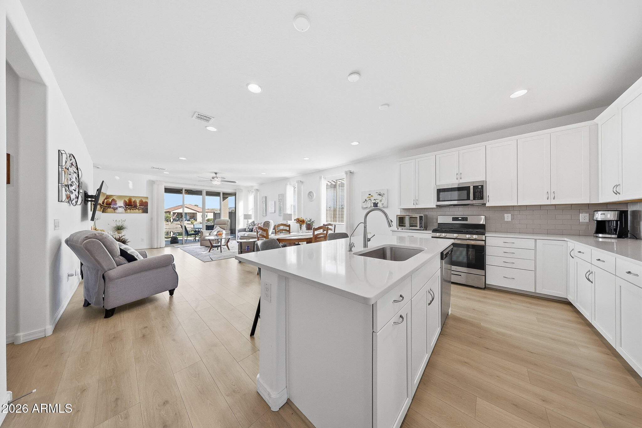 40548 West Wade Drive Maricopa, AZ 85138 - Photo 3 of 35 Kitchen