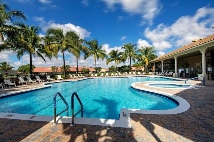 12011 Roma Road Boynton Beach, FL 33436 - Photo 19 of 39 POOL