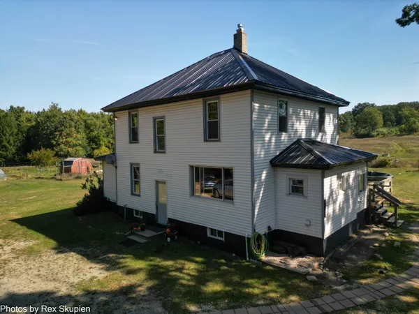 $540,000 | 11664 North Gordon Avenue, Bitely, MI 49309